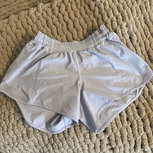 Blue Linen Hotty hot low-rise lined short 4”